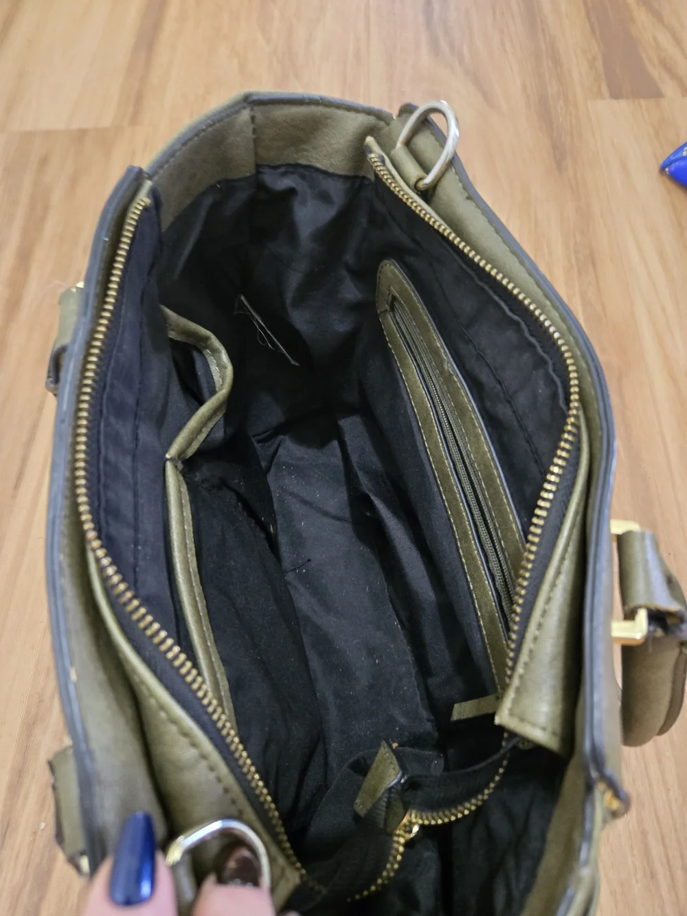 4/$15 Stylish Olive Green Tote Bag with Gold Hardware